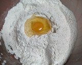 Foto langkah ke 2 dari resep Donat kampung white ring.