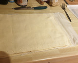 Foto del paso 4 de la receta: Coca de pinyonets (coca de piñones)