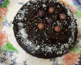 A picture of step 9 of Chocolate choco chips cake.