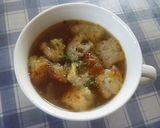 A picture of step 3 of Simple and Easy Onion Gratin Soup.