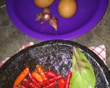 Foto langkah ke 1 dari resep Telur ceplok balado.