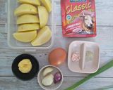 Foto langkah ke 1 dari resep Perkedel Kentang Kornet.