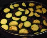 A picture of step 4 of Chicken Thighs and Zucchini in Ponzu Sauce Stir-fry.
