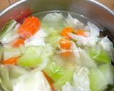 Foto langkah ke 3 dari resep Sayur Bening Labu Siam, Wortel & Kol.