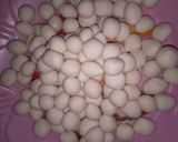 A picture of step 3 of Dan Sululu (Cassava Balls).