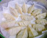 Hình bước làm 6 của món Bánh Mandu Hấp Nhân Tôm Thịt