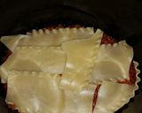 A picture of step 6 of Crockpot Lasagna.