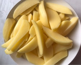 Foto del paso 1 de la receta: Patatas adobadas, en airFryer, para paladares infantiles