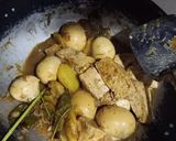 Foto langkah ke 4 dari resep Semur telur, tahu, kentang.