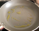 Foto del paso 2 de la receta: Tortilla de cebolla 🧅