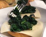 Foto del paso 2 de la receta Sándwich de espinacas y queso fundido