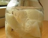 A picture of step 2 of Pear Yeast.
