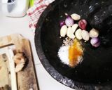 Foto langkah ke 1 dari resep Soto ayam kuah kuning simple.