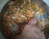 A picture of step 2 of Jugadu Chavana Sandwich.