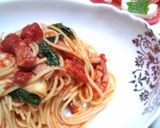 A picture of step 8 of Mozzarella, Basil and Canned Tomato Pasta.