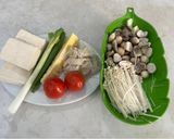Hình bước làm 1 của món Lẩu nấm chay