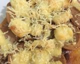 Foto langkah ke 7 dari resep Easy Peasy Homemade Pizza.