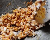 A picture of step 3 of Sev Murmura Chikki.