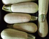 Une image de l'étape 1 de Courgettes blanches farcies, recette rapide.