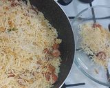 A picture of step 7 of Tum yum Sausages rice.