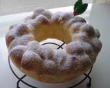 A picture of step 14 of Milky Wreath Bread.