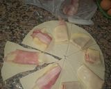 Foto del paso 1 de la receta: Medialunas rellenas rápido 😊