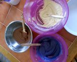 A picture of step 5 of 3 tone marble cake.