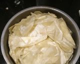 A picture of step 7 of Spinach, feta, mushroom and filo pie.