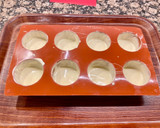 Foto del paso 8 de la receta: Tartitas de chocolate “negro y blanco”, rellenas con crema de nueces