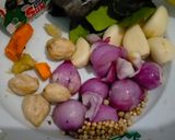Foto langkah ke 1 dari resep Ayam goreng lengkuas ungkep.