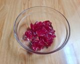 Foto langkah ke 3 dari resep Sirup Kulit Buah Naga.
