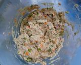 A picture of step 2 of Egg Paratha.