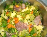 Foto del passaggio 7 della ricetta Carne in brodo con verdure