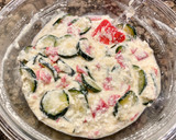Foto del paso 5 de la receta: Pastel salado de hojaldre con calabacín, requesón y salami