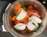 Foto del paso 1 de la receta: Gazpacho con pan y zanahorias