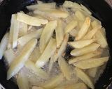 Foto del paso 1 de la receta: Bifes con revuelto de papas y huevo