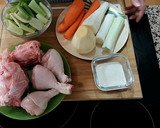 Foto del paso 1 de la receta: Caldo de pollo/papilla de puchero o cocido