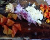 Foto langkah ke 2 dari resep Tumis Oncom Leunca.
