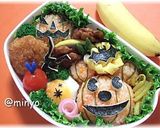 A picture of step 5 of Mickey Mouse Halloween Character Bento.