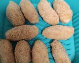 A picture of step 8 of Dairy-Free, Gluten-Free Chicken Croquettes.
