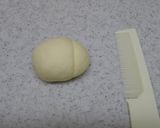 A picture of step 9 of Cute Hedgehog Shaped Steamed Bread.