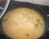 Foto del paso 2 de la receta: Medallones de merluza con guisantes