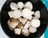 A picture of step 2 of Vegetarian curry.
