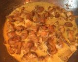 A picture of step 6 of Creamy Garlic Mushroom.
