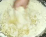A picture of step 3 of Ramazan Special bhaliyain or pakorian.