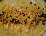 A picture of step 4 of Sausage cheese and jalapeño egg wrap.