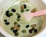 A picture of step 4 of Yomogi (Japanese Mugwort) Steamed Bread with Pancake Mix.