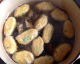 A picture of step 3 of Grießklößchensuppe (German Semolina Dumpling Soup).