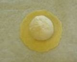 A picture of step 16 of Melon Bread With Custard Cream Filling.