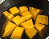 A picture of step 1 of Easy Kabocha Pudding in 7 minutes.
